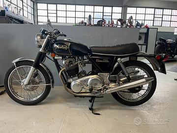 NORTON COMMANDO 750 1972 Targa Oro