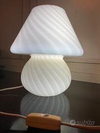 Lampada a fungo di Murano ,  design anni '70.