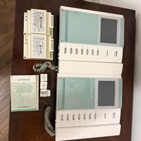 Coppia videocitofoni comelit bravo 01