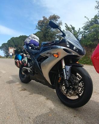 Yamaha R1 anno 2004 