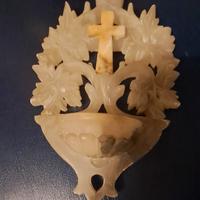 acqua santiera in alabastro