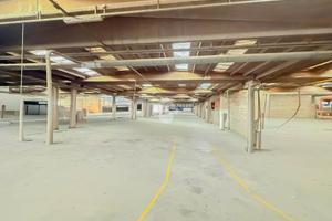 CAPANNONE A CARUGATE