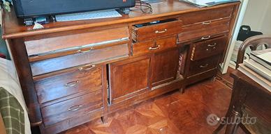 Mobile in legno massello