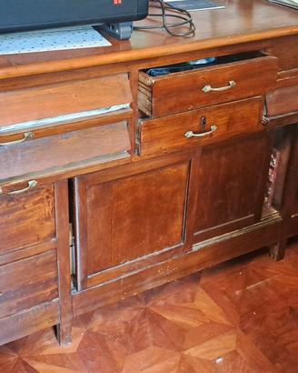 Mobile in legno massello