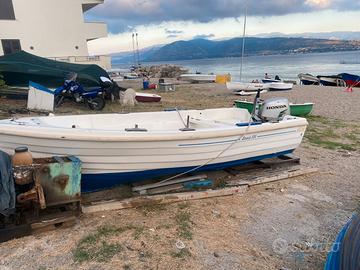 Lancia navalplastica 5mt senza motore
