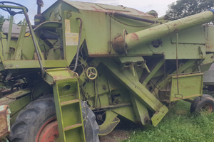 Mietitrebbia Claas Consul