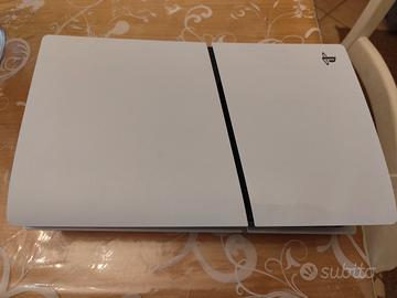 PLAYSTATION 5 CON DISCO ED ESTENSIONE DI GARANZIA