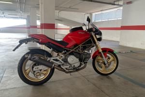 Ducati Monster 750