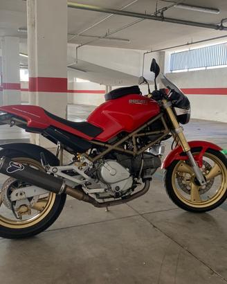 Ducati Monster 750