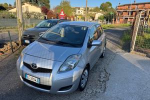 Toyota Yaris 1.0 5 porte Sol NEOPATENTATI