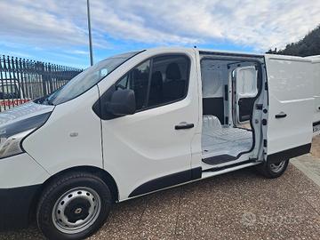 RENAULT TRAFIC DOPPIA PORTA LATERALE KM105000 2019