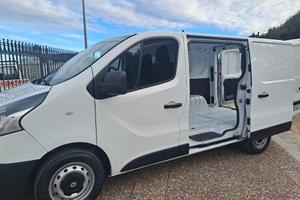 RENAULT TRAFIC DOPPIA PORTA LATERALE KM105000 2019