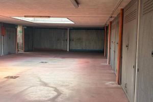 Box / Garage di 15 m² a Limbiate