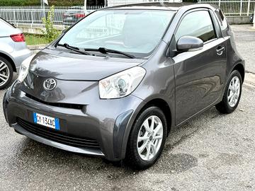 Toyota iQ 1.0 Lounge 4 Posti