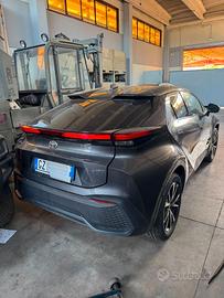 TOYOTA C-HR SINISTRATA