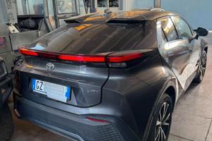 TOYOTA C-HR SINISTRATA