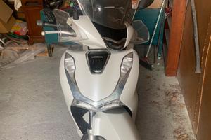 Honda SH 125i anno 2023, bianco opaco