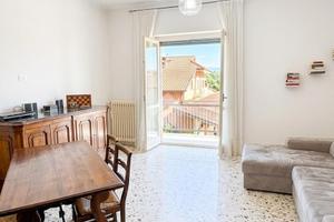 4 LOCALI A CASTROVILLARI