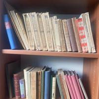 Lotto stock di 40 libri antichi su vari argomenti