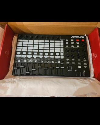 Console AKAI Professional APC40.  - Colore nero. -