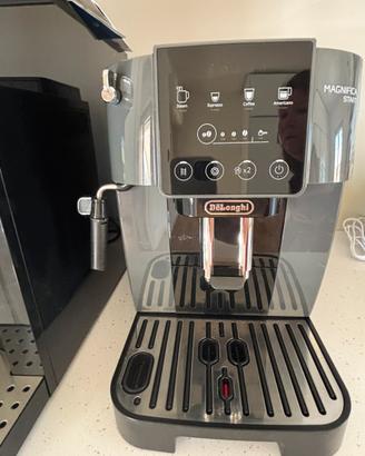 DeLonghi Magnifica Start ECAM220.22.GB come nuova