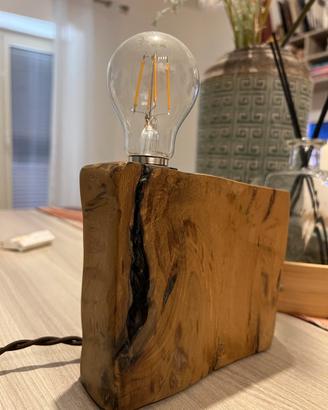 Lampada di design fatta a mano