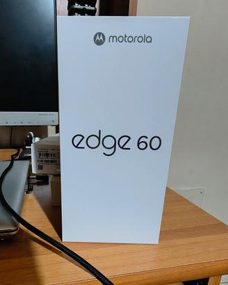 Bundle Motorola Edge 60 5G 8/256 + cuffie bt