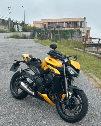 Triumph Street Triple 765 RS
