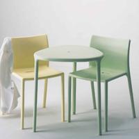 TAVOLINO AIR-TABLE TIANGOLARE MAGIS SCONTATO 70%