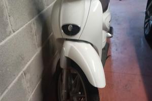 Scarabeo Piaggio 2019 sempre in garage usato poco