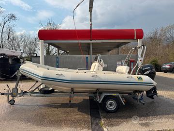 Gommone Zodiac Medline I con Suzuki 70 e carrello