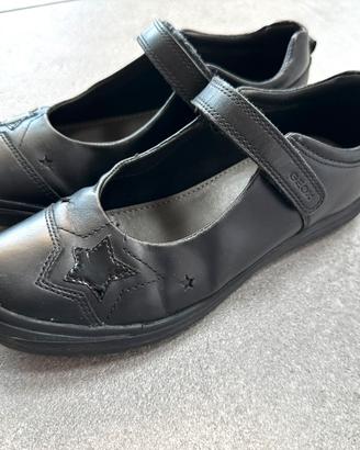 Scarpe Geox nere in vera pelle taglia 36