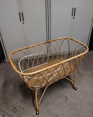 Culla in vimini vintage originale