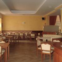 Ristorante-Bar 225 mq suddivisi in due ambienti