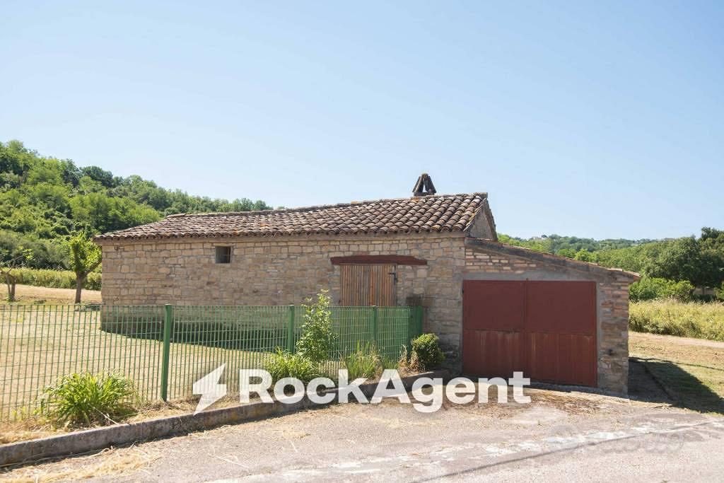 Rustico / Casale di 209 m² con più di 5 locali e b - Vista 5