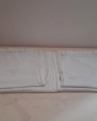 Lenzuolo in 100% cotone ritorto con ricamo ondulat