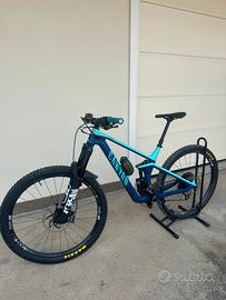 Canyon strive taglia L fox 38