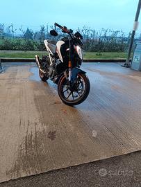 KTM Duke 390 patente A2