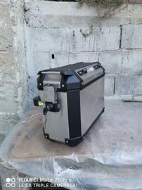 Givi trekker Outback 37 litri.