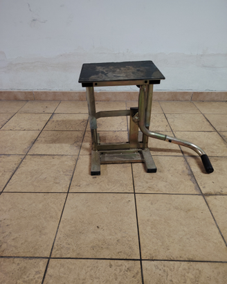 Cavalletto alzamoto