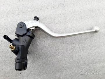 POMPA ORIGINALE YAMAHA R1 BIG BANG 2009/2014