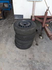 Cerchi in ferro 6jx15h2 gomme invernali 185 65 R15