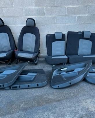 Sedili grigi Fiat Grande Punto 2007 5 porte