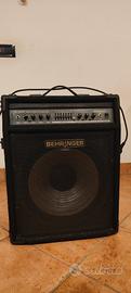 Amplificatore Behringer 