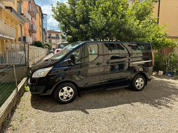 Ford Tourneo Custom 2.2 TDCI 170 cv