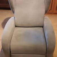 poltrona relax reclinabile alza persone