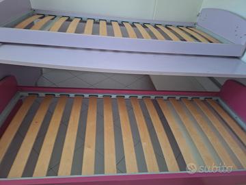 Letti singoli sovrapponibili in legno