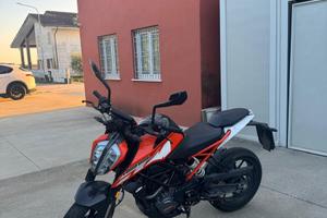 Ktm duke 125 trattabile