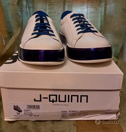 sneakers pelle bianche e blu elettrico j-quinn