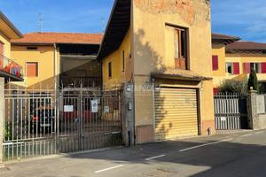 PORZIONE DI FABBRICATO DA RISTRUTTURARE